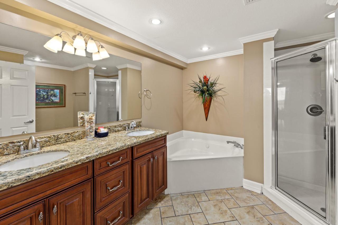 Gulf Front Master Bedroom! 2 Pools & Hot Tubs! Sleeps 8! 파나마 시티 외부 사진